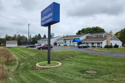 Photo 2 - Stillwater Inn & Suites