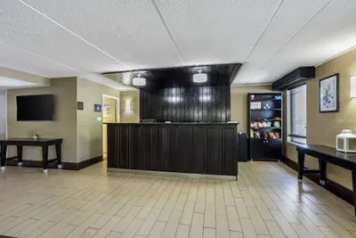 Photo 4 - Best Western Harrisburg North Hotel