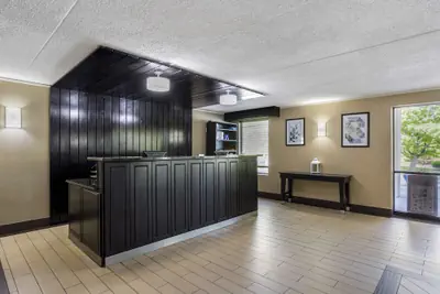 Photo 5 - Best Western Harrisburg North Hotel