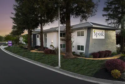 Photo 2 - Spark by Hilton San Jose Airport