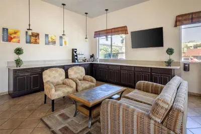 Photo 3 - Best Western Inn Santa Clara