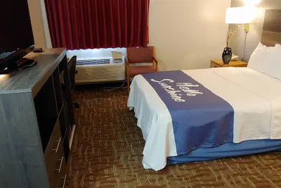 Photo 3 - Days Inn by Wyndham West-Eau Claire