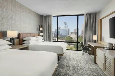 Photo 2 - Sheraton Charlotte Hotel