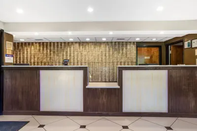 Photo 4 - Best Western Statesville Inn
