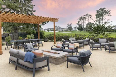 Photo 2 - Half Moon Bay Lodge