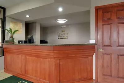 Photo 4 - Quality Inn & Suites Clarksville