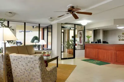 Photo 5 - Quality Inn & Suites Clarksville