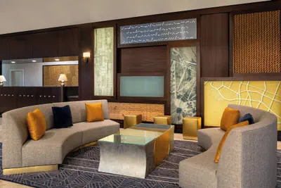 Photo 4 - Sheraton Norfolk Waterside Hotel