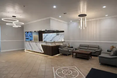 Photo 4 - Express Inn & Suites