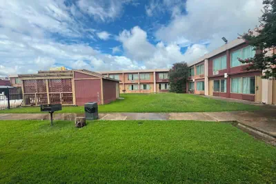 Photo 2 - Express Inn & Suites Greensville TX