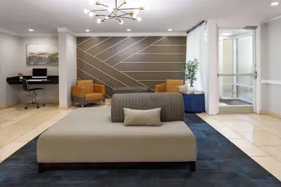 Photo 5 - Days Inn by Wyndham Florence Near Civic Center