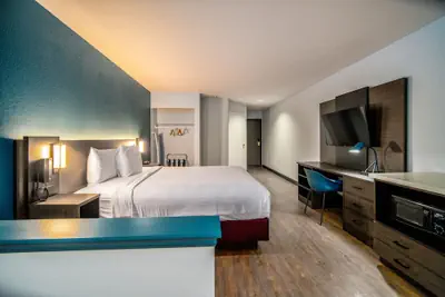 Photo 5 - Studio 6 Suites Lawndale, CA – South Bay