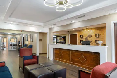 Photo 2 - Comfort Inn & Suites - near Robins Air Force Base Main Gate