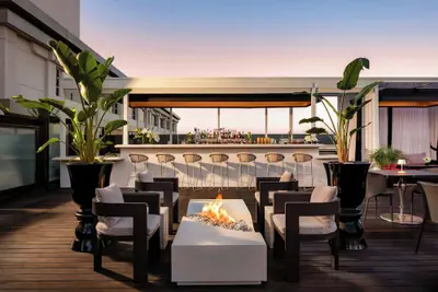 Photo 2 - SLS Hotel, a Luxury Collection Hotel, Beverly Hills