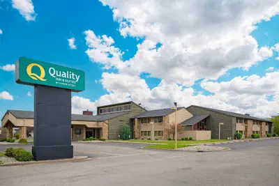 Photo 2 - Quality Inn & Suites Goshen