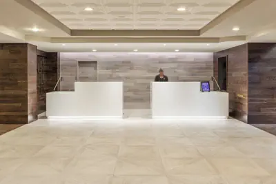 Photo 3 - Marriott Savannah Riverfront