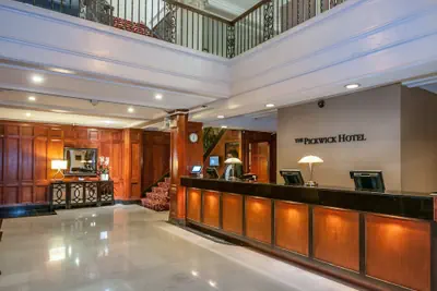Photo 2 - The Pickwick Hotel