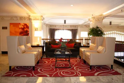 Photo 5 - The Pickwick Hotel