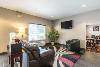 Photo 3 - Quality Inn Kearney South