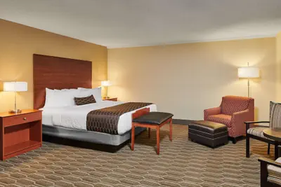 Photo 2 - Best Western Plus Milwaukee Airport Hotel & Conference Ctr