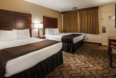 Photo 2 - Best Western Heritage Inn