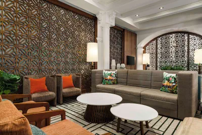 Photo 3 - Embassy Suites by Hilton Fort Lauderdale 17th Street