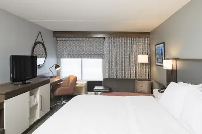 Photo 4 - Hampton Inn Cincinnati Airport South