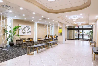 Photo 2 - DoubleTree by Hilton Madison Downtown