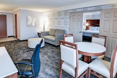 Photo 5 - DoubleTree by Hilton Madison Downtown