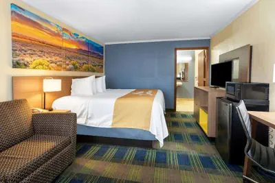 Photo 5 - Days Inn by Wyndham Alamogordo/White Sands