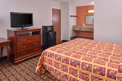 Photo 5 - Americas Best Value Inn Richmond South