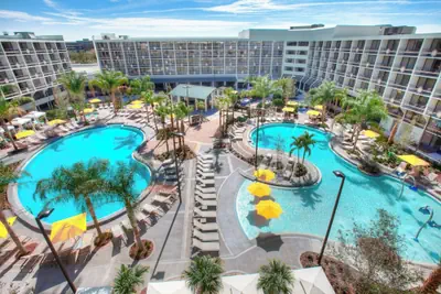 Photo 2 - Sheraton Orlando Lake Buena Vista Resort