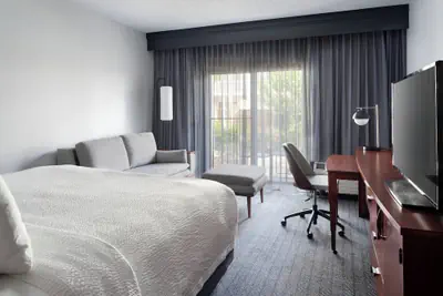 Photo 3 - Courtyard by Marriott West Palm Beach