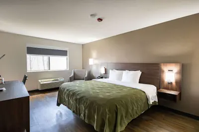Photo 4 - Quality Inn Carrollton