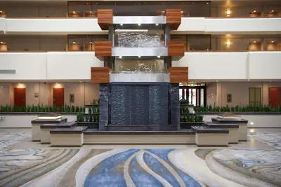 Photo 4 - DoubleTree by Hilton Fresno Convention Center