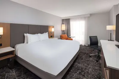 Photo 4 - DoubleTree by Hilton Sacramento