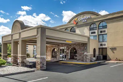 Photo 2 - Comfort Inn Edison - New Brunswick
