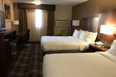 Photo 4 - Holiday Inn Express Hotel & Suites Corning by IHG