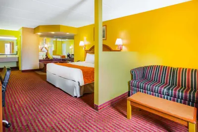 Photo 3 - Howard Johnson by Wyndham Panama City