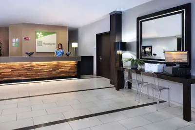 Photo 3 - Holiday Inn Hotel & Suites Anaheim by IHG