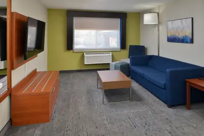 Photo 4 - Holiday Inn Express Farmington - Bloomfield by IHG