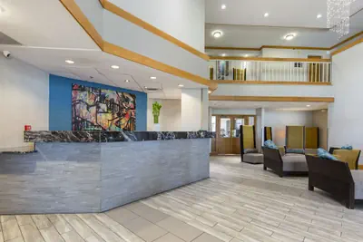 Photo 5 - Greenstay Hotel & Suites