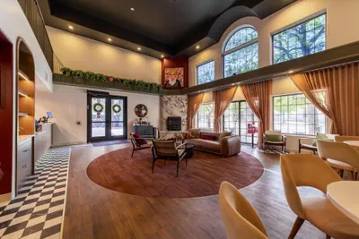 Photo 3 - Best Western University Inn