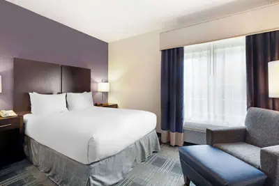 Photo 2 - Best Western Hartford Hotel & Suites