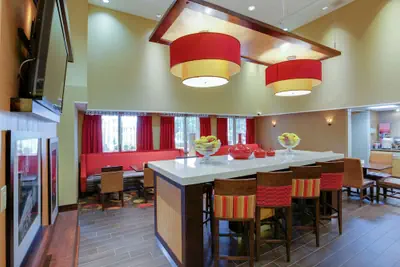 Photo 3 - Hampton Inn by Hilton Chester South
