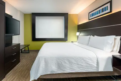 Photo 4 - Holiday Inn Express Miami Airport Doral Area by IHG