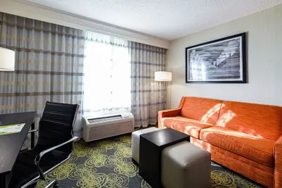 Photo 4 - Holiday Inn Charlottesville-Univ Area by IHG