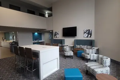 Photo 3 - Clarion Pointe OKC Airport