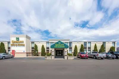 Photo 2 - Quality Inn & Suites Mansfield