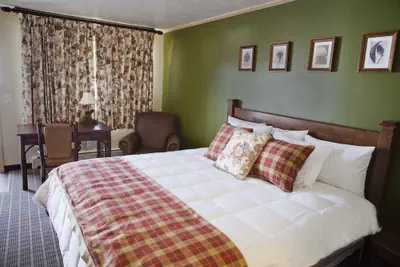 Photo 2 - The Inn at Tomichi Village